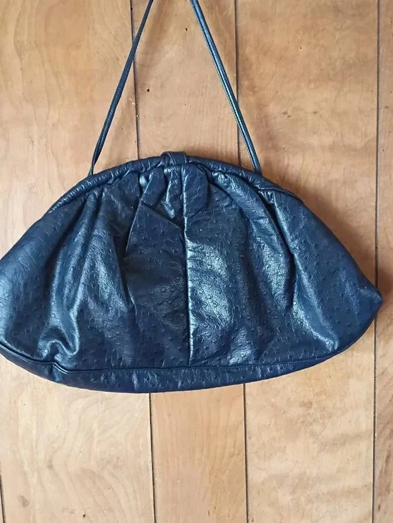 Vintage Navy Blue Ostrich Embossed Leather Crescent Shoulder Bag Clutch 70s 80s - Picture 3 of 5
